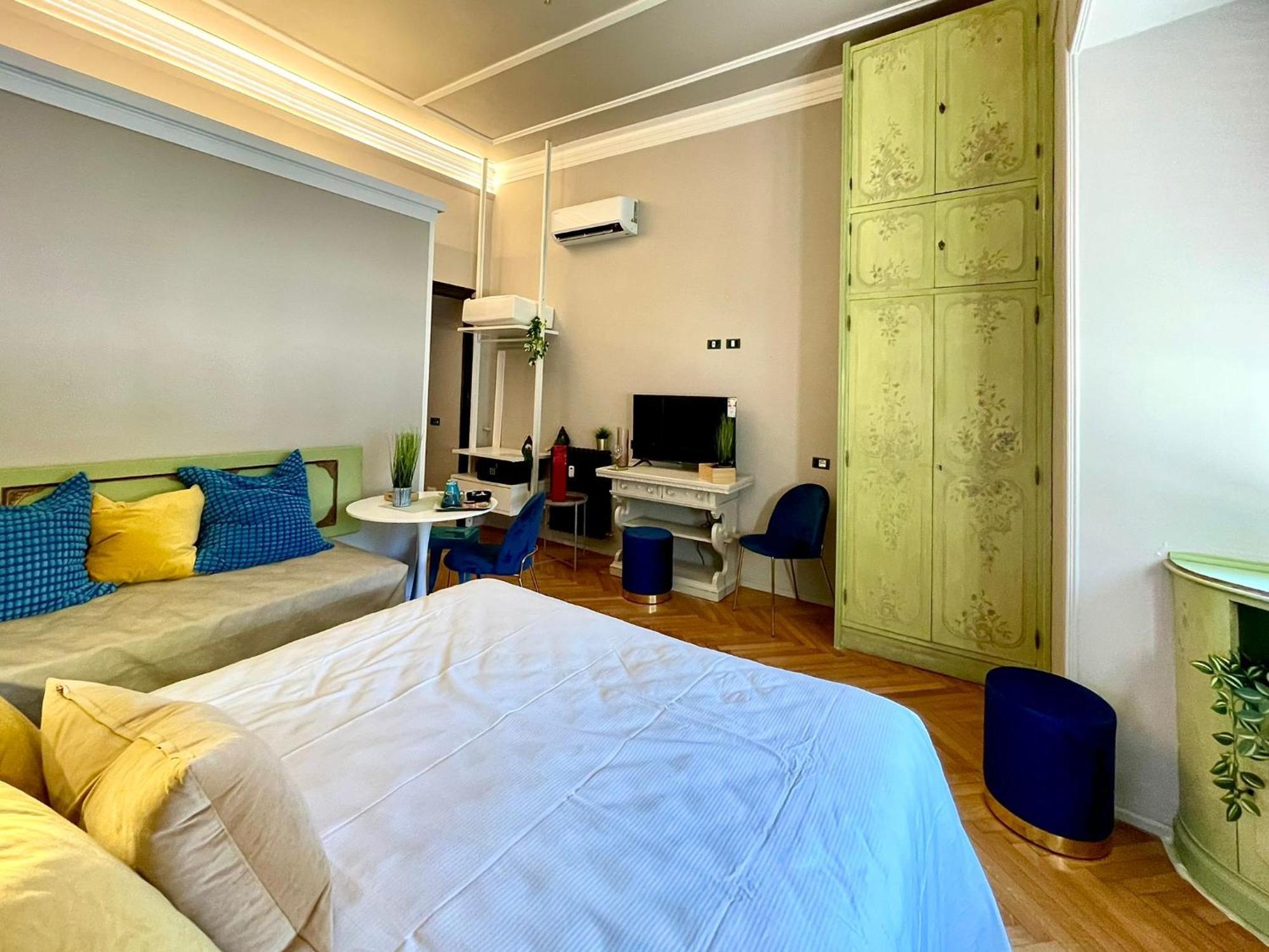 Z-archsuites Urbe Guest house